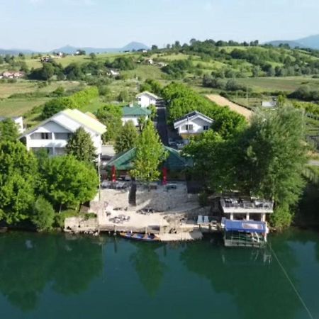 Apartments River Una 2 Bihać Exteriör bild